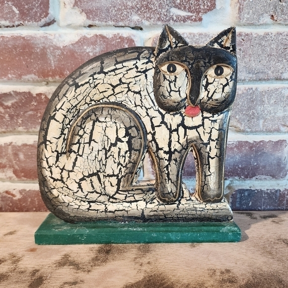 Vintage Cat Folk Art Wood Figurine - Picture 3 of 6